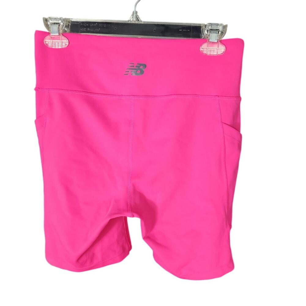 New Balance Compression shorts women's medium - Picture 2 of 3